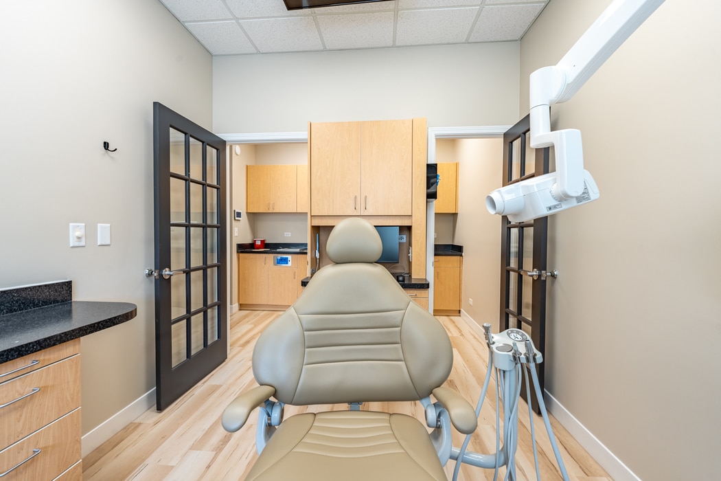 Dental Office in Sauganash, Edgebrook, Forest Glen, Chicago, IL